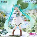 初音ミクのプライズの例: 雪ミク AMP+ SNOW MIKU ALL STARS フィギュア~2015ver.~(タイトー公式画像)